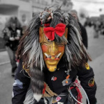 Rückseite von Dustin